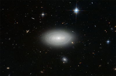 Обнаружена самая одинокая галактика